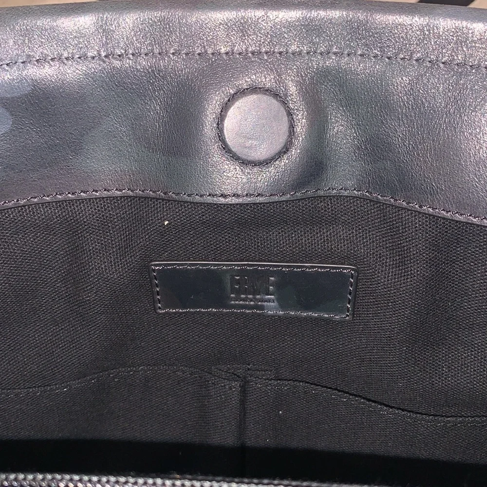 Frye Charlie Simple Tote Navy Camo Leather MSRP $398 -OCEAN CAMO- - Picture 15 of 16